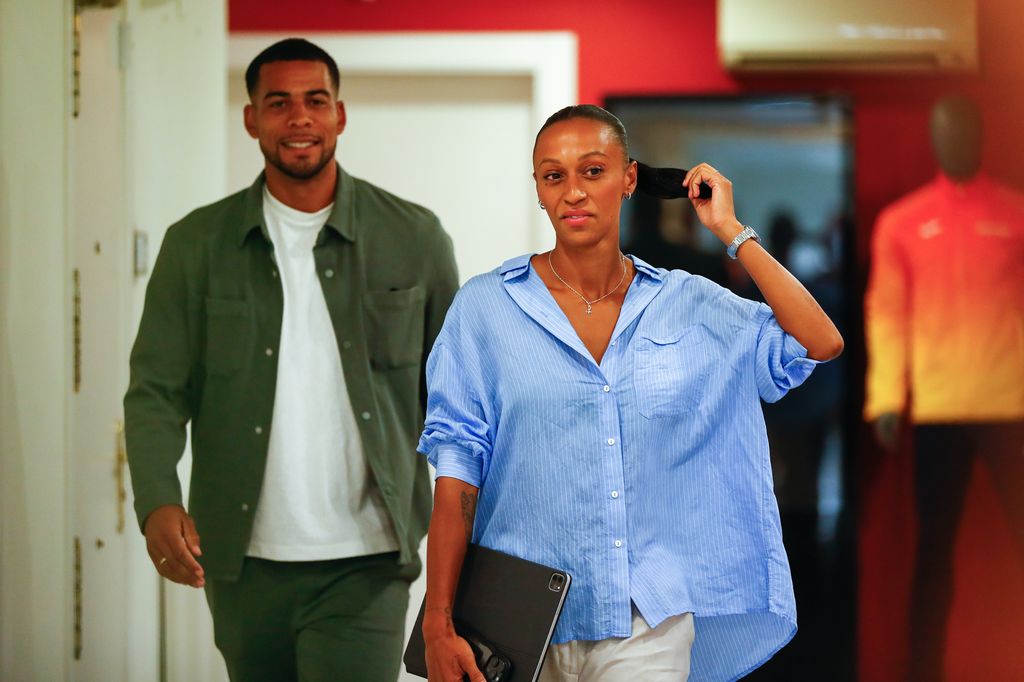 La atleta Ana Peleteiro anuncia que deja a Iván Pedroso como entrenador para entrenar con su marido, el deportista Benjamin Compaoré. 18 de septiembre de 2024, Madrid