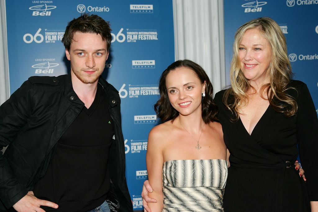 James McAvoy, actresses Christina Ricci y Catherine O'Hara