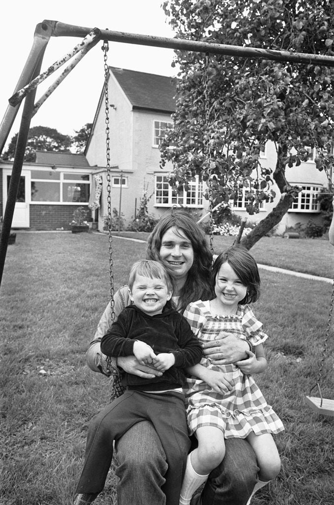 Ozzy Osbourne y sus hijos Jessica y Louis