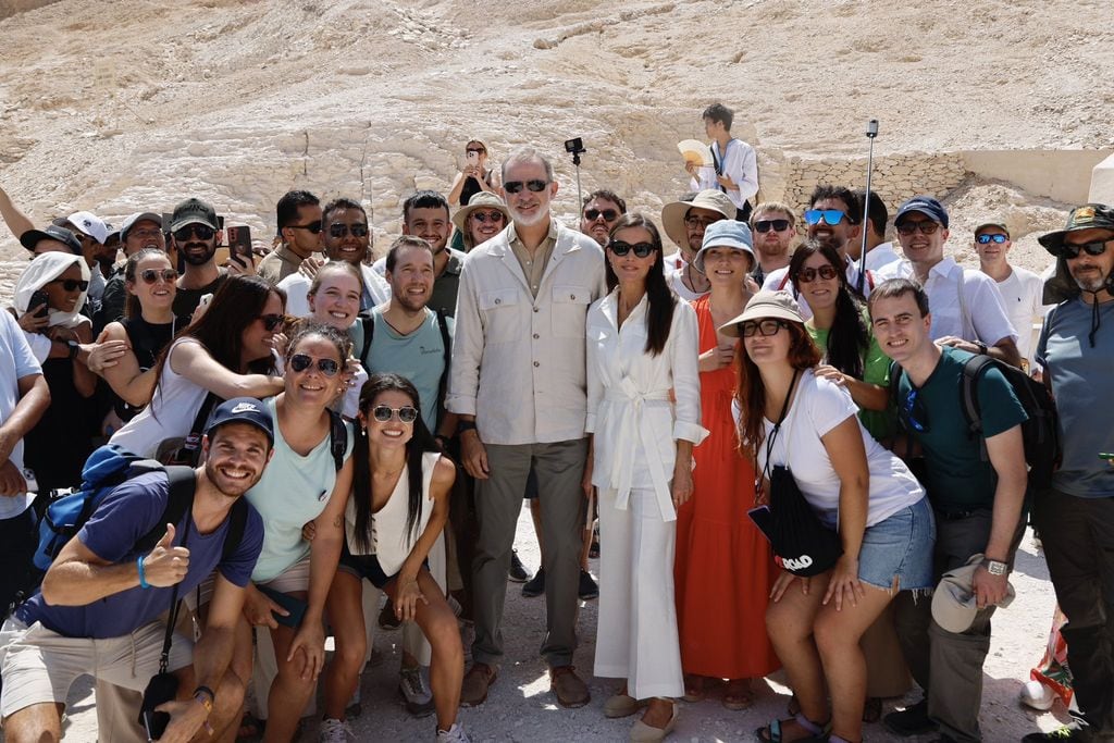 Los reyes Felipe y Letizia en las tumbas de los faraones del Valle de los Reyes en Egipto