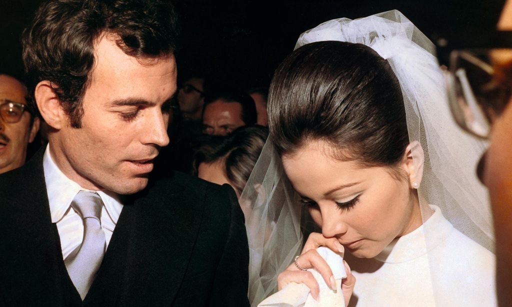 HO4130 JULIO IGLESIAS E ISABEL PREYSLER
