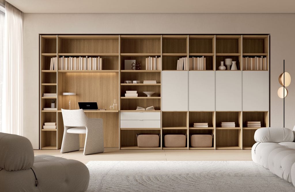 Salón con librería de madera