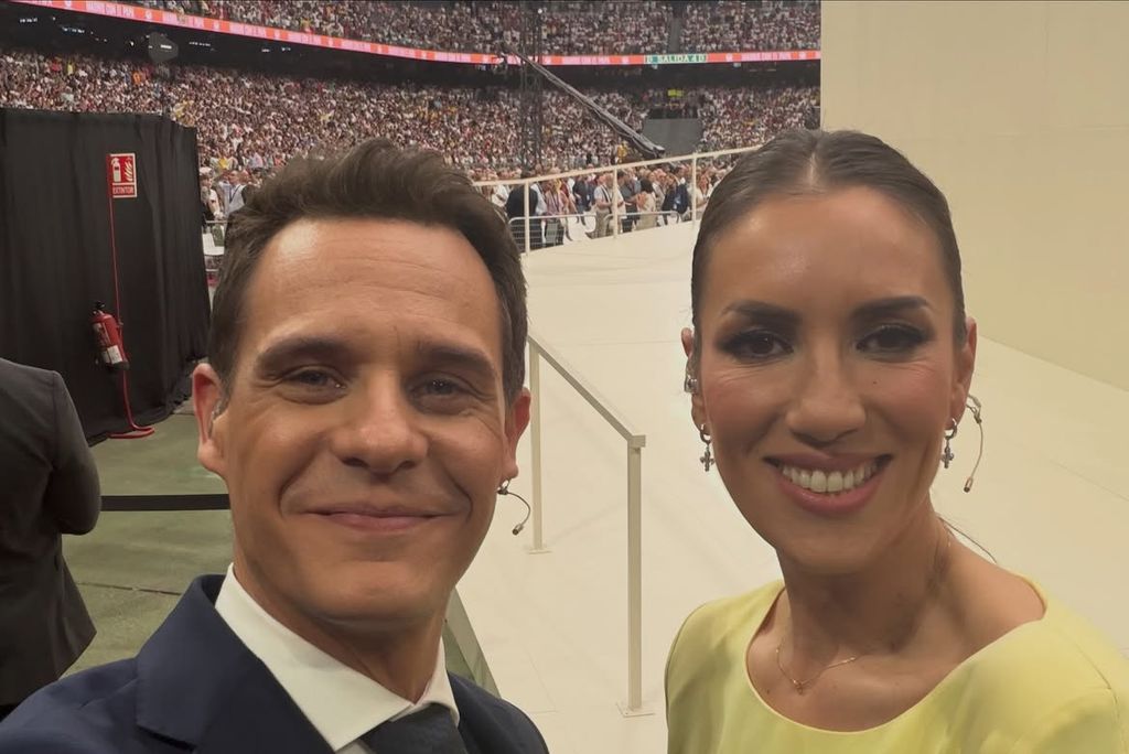 Patricia Pardo y Christian Gálvez inmortalizaron con un selfie los minutos previos a un acto que ambos siguen recordando como uno de los más importantes de sus vidas