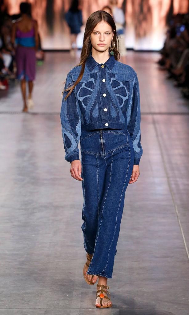 look total denim en la milan fashion week