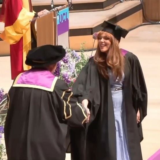 Bu Cuarón se graduó en Ingeniería Musical 