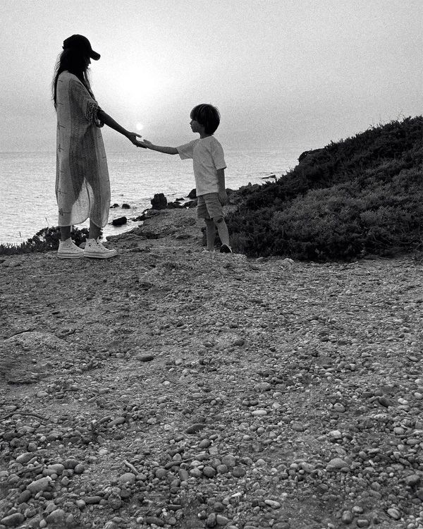 Sara y Lucas durante las vacaciones