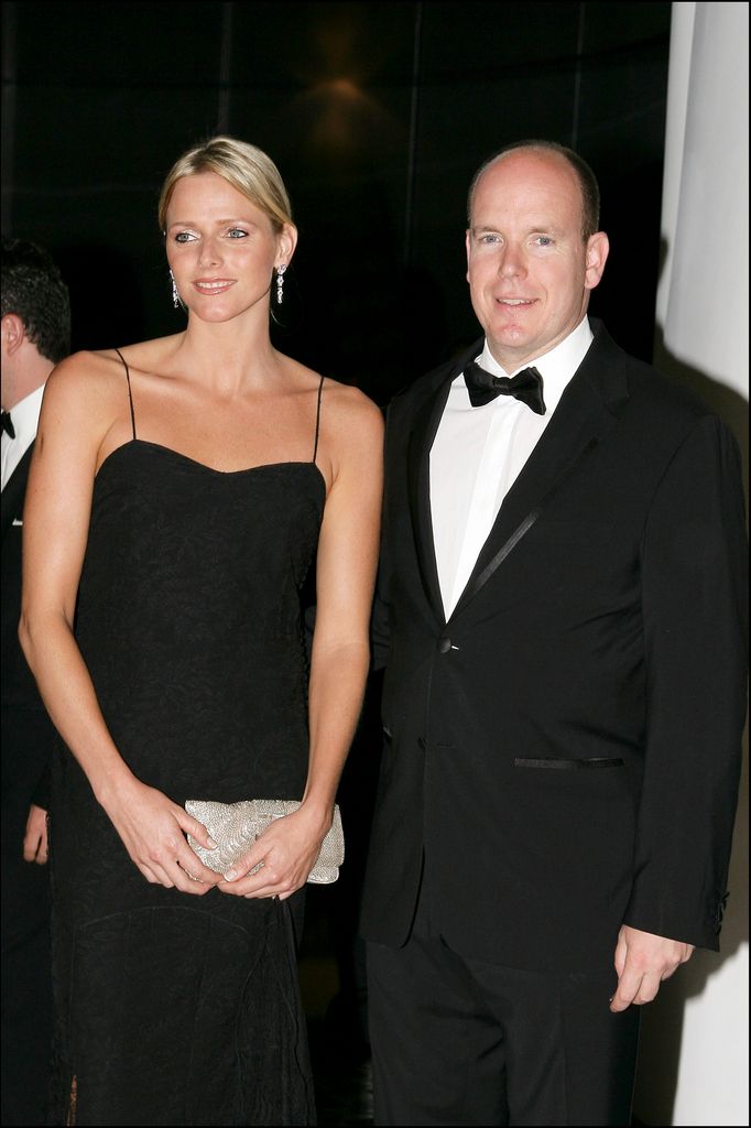 La princesa Charlene y el príncipe Alberto en la cena de gala del Gran Premio de Mónaco, 2006.