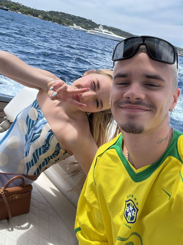 Harper y Romeo Beckham en sus vacaciones familiares