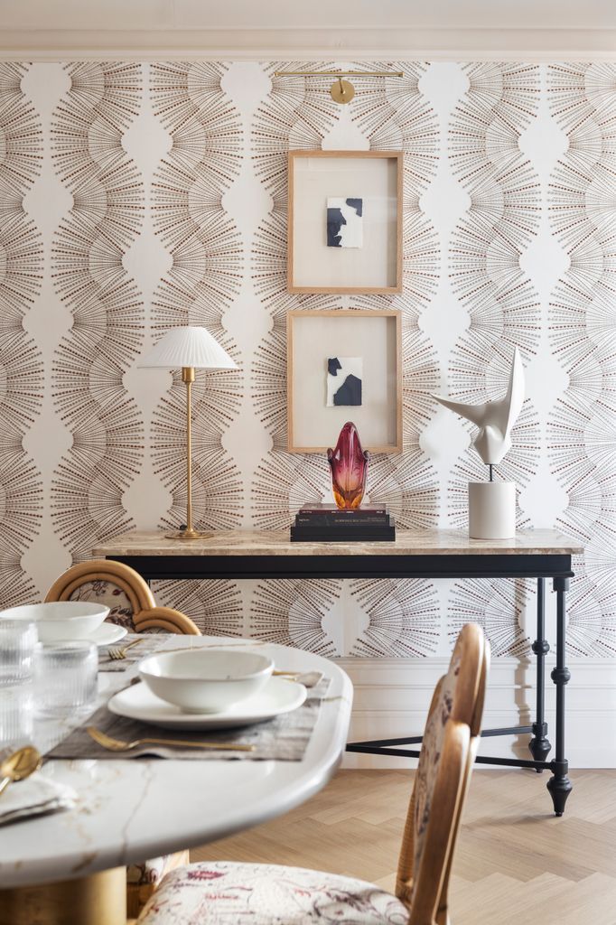 Zona de ‘office’ en una elegante cocina