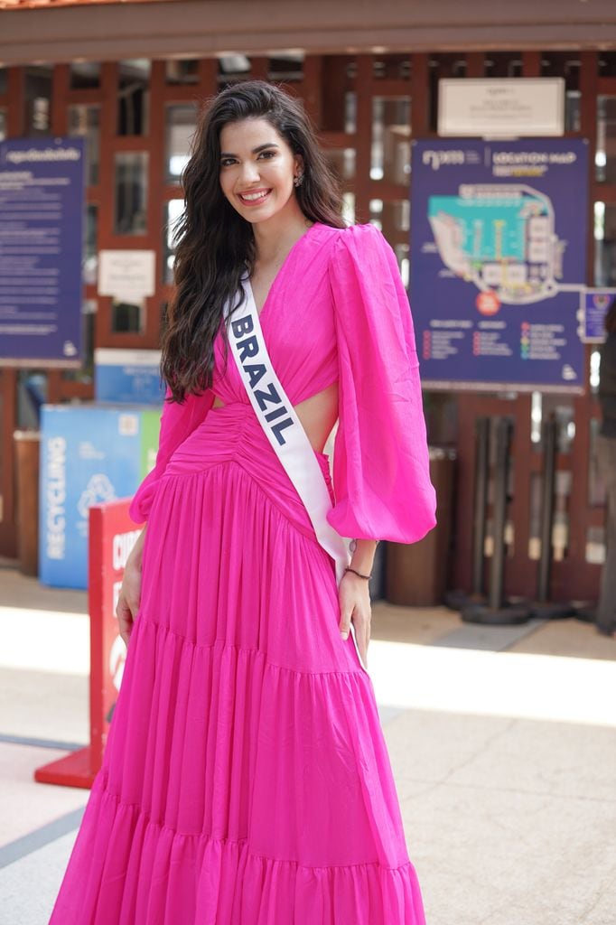 A través de entrevistas y actividades, el jurado va eligiendo a las 30 finalistas 