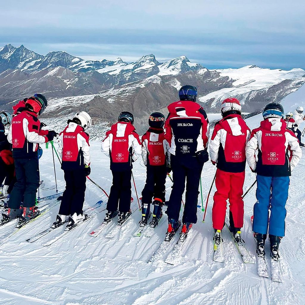 Saanen, Suiza HOLA4095