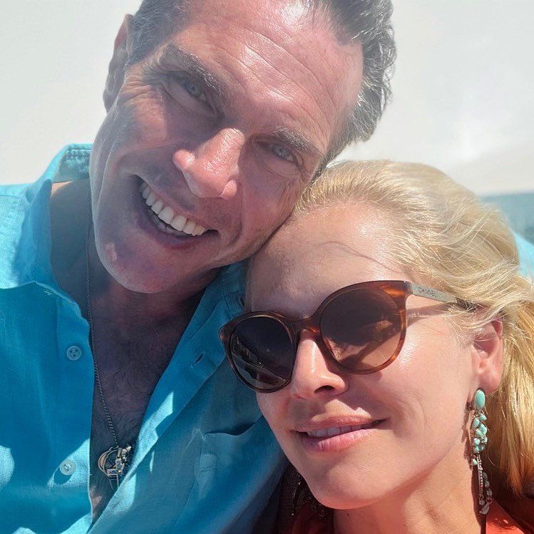Carlos Felipe de Orleans y Naomi Valeska