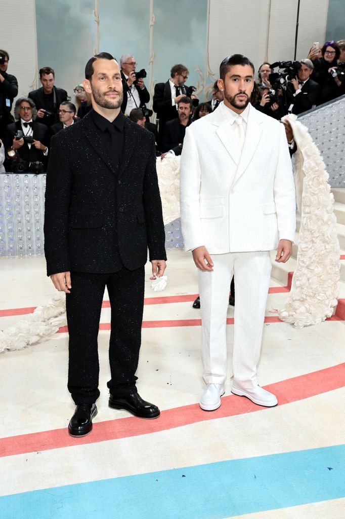 Simon Porte Jacquemus y Benito Antonio en la Met Gala 2023.