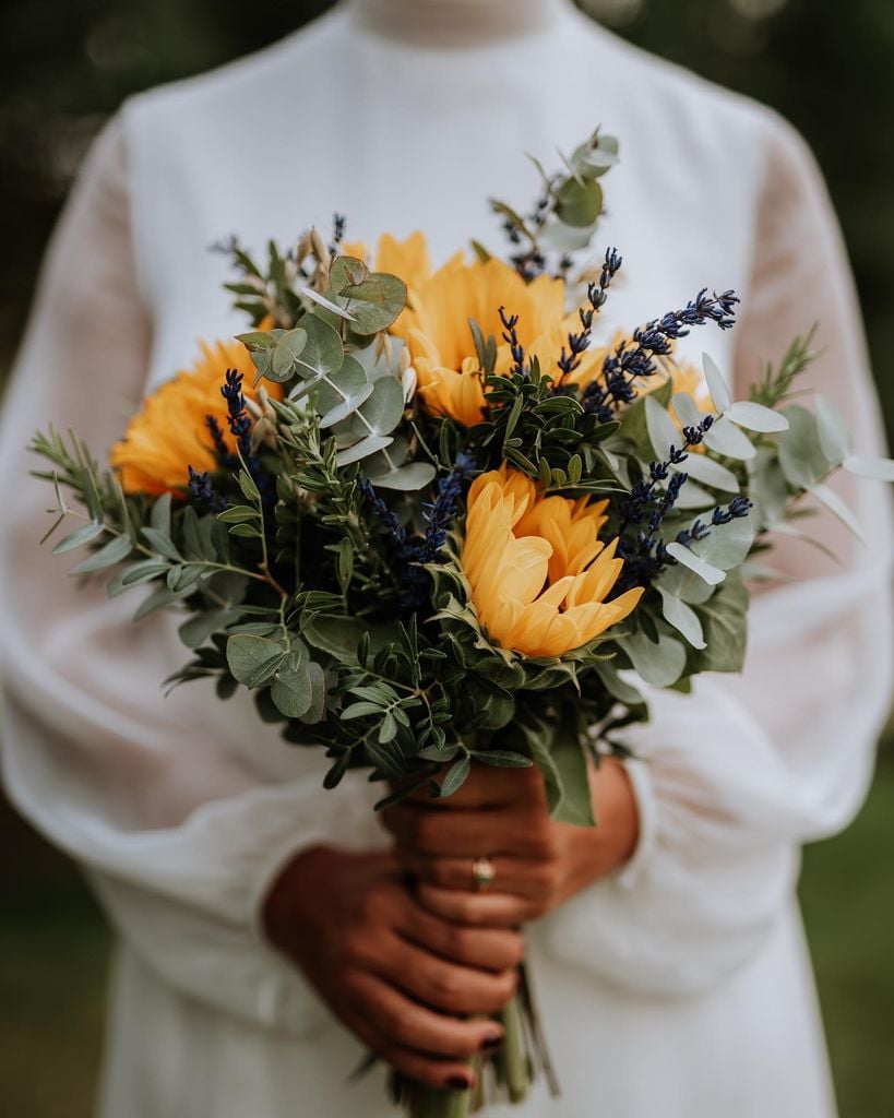 Ramo de novia de septiembre girasoles
