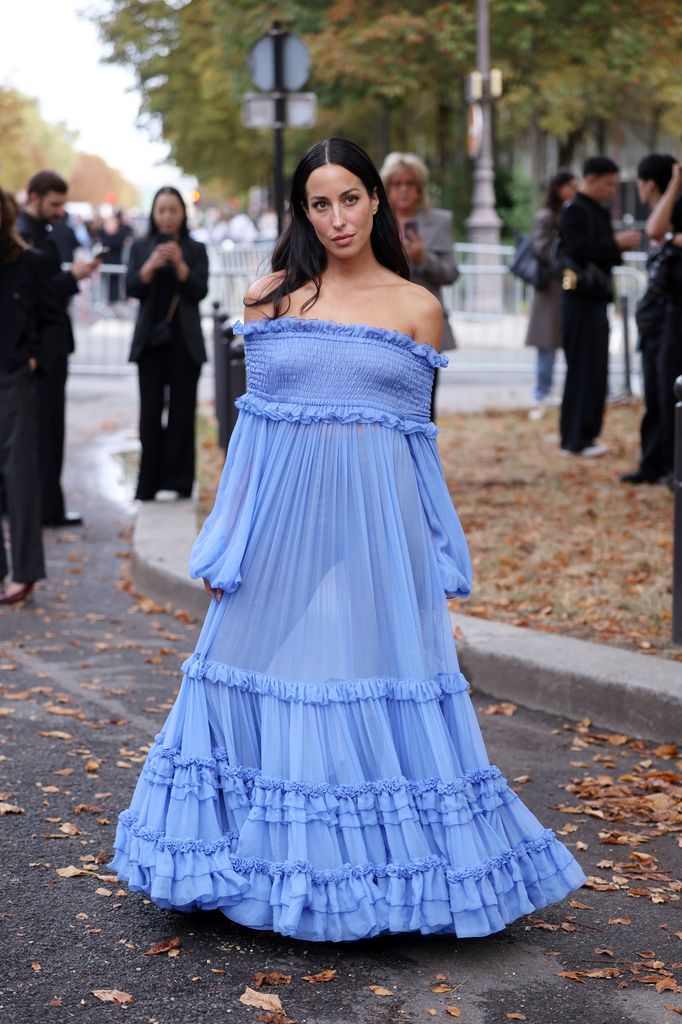 Ines de Ramon asiste al desfile de Chloé.