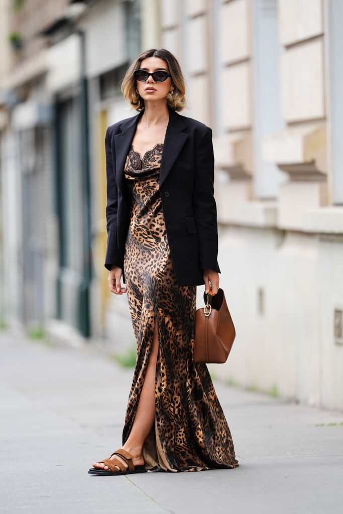 Vestido de guepardo streetstyle