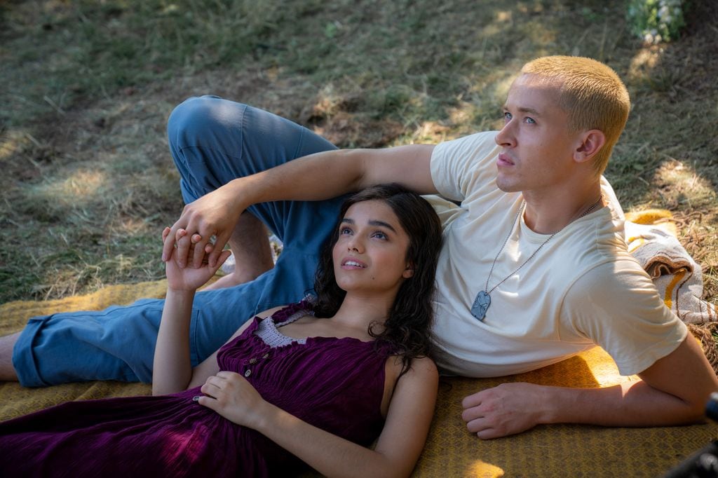 Rachel Zegler como 'Lucy Gray Baird' y Tom Blyth como 'Coriolanus Snow' en 'The Hunger Games: the Ballad of Songbirds and Snakes' 