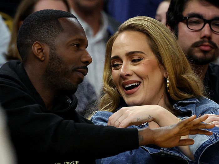 Adele y Rich Paul en un partido de baloncesto