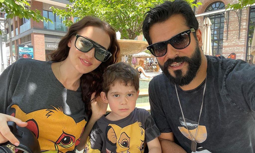 Burak Ozcivit y Fahriye Evcen