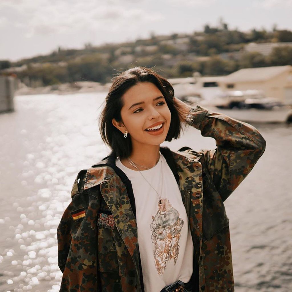 ngela aguilar