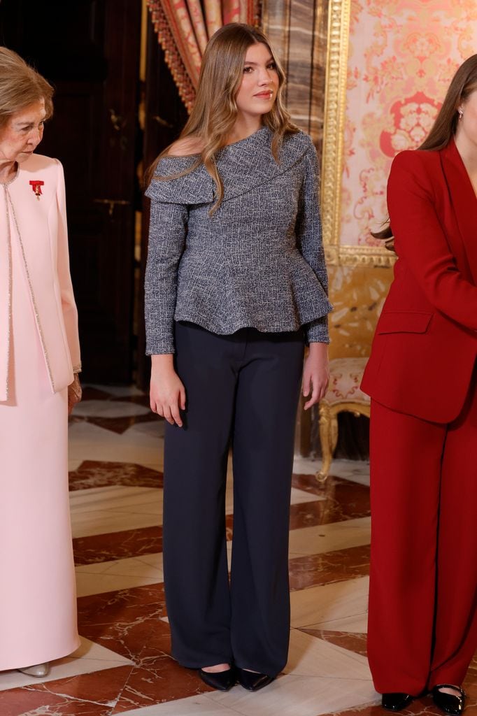 La infanta Sofía con top peplum jaspeado de Vogana en el Palacio Real