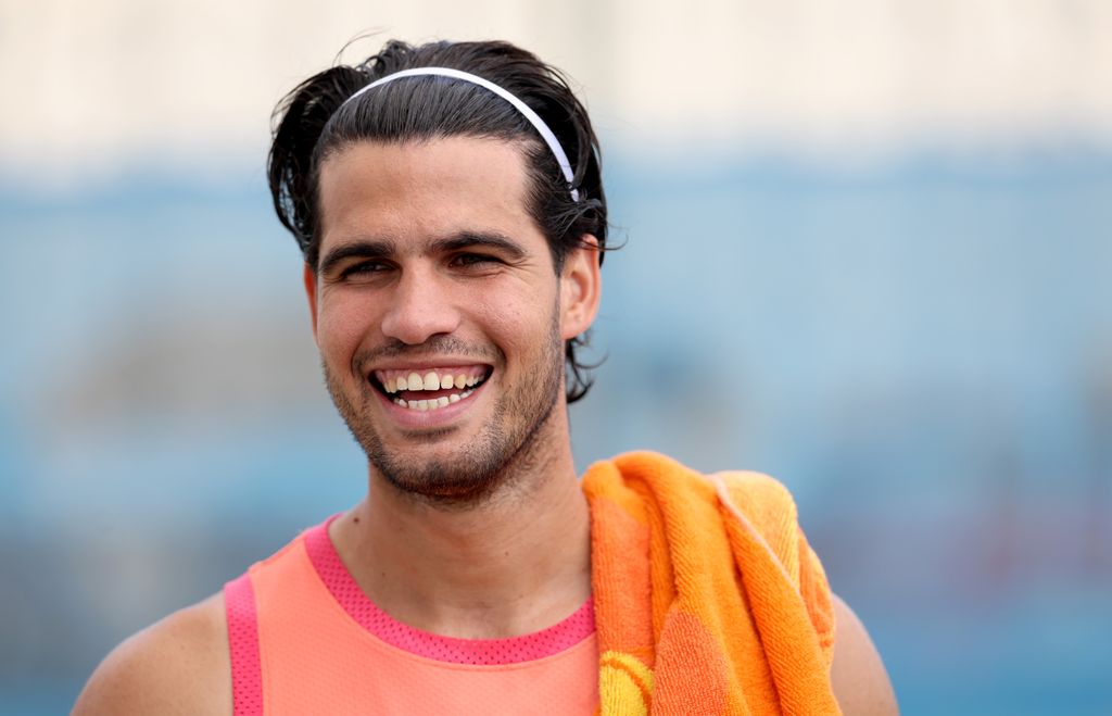 Carlitos, muy sonriente antes de su vuelta a las pistas