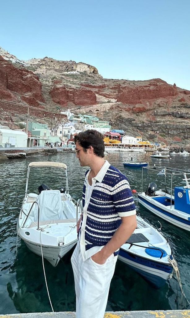 diego boneta y renata notni de vacaciones en grecia