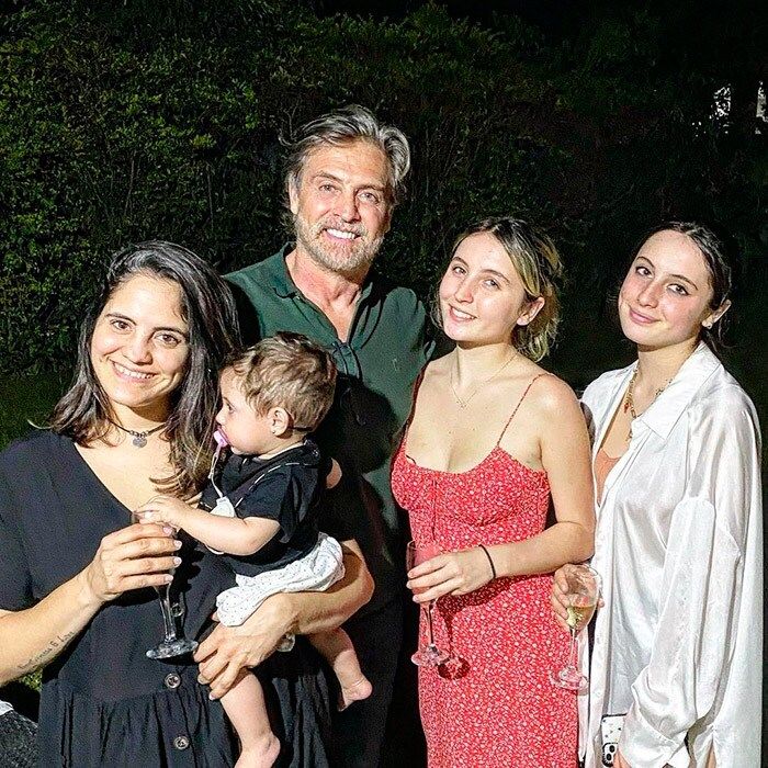 Juan Soler e hijas