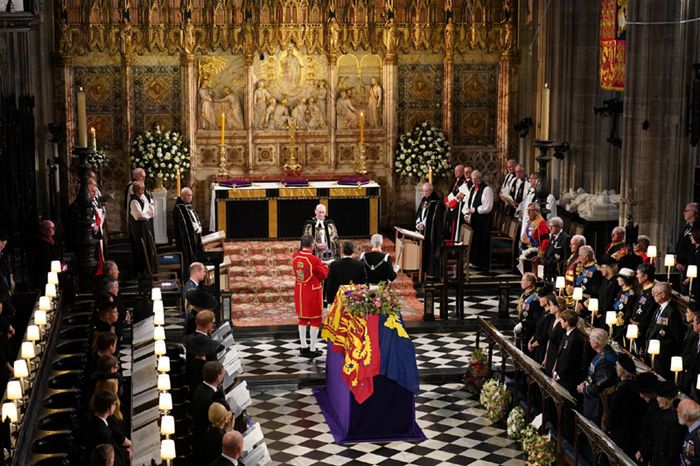 Misa en Windsor por Isabel II 
