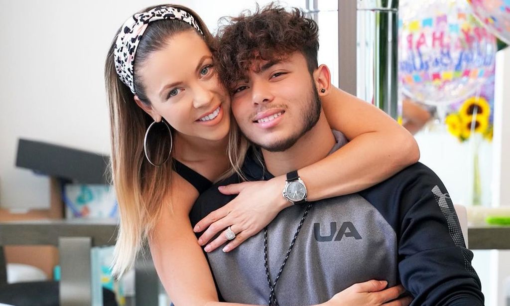 Ximena Duque y su hijo
