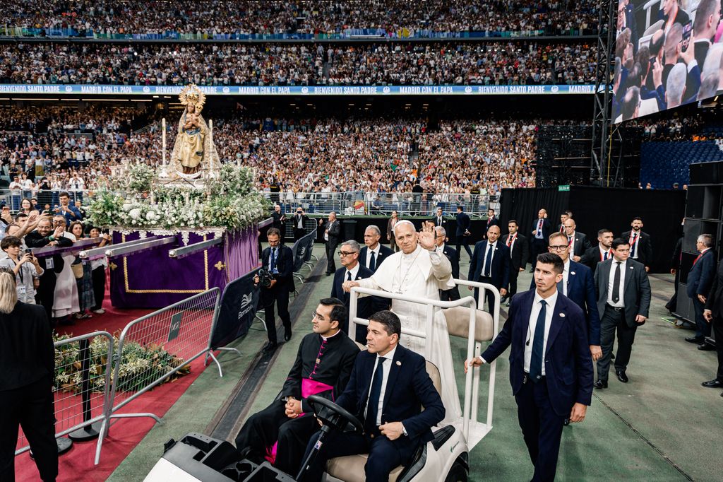 El Papa en el acto del Bernabéu