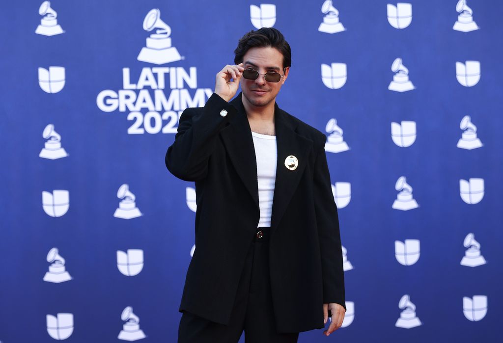 Vadhir Derbez acudió a la gala de los Latin Grammy hace unos días