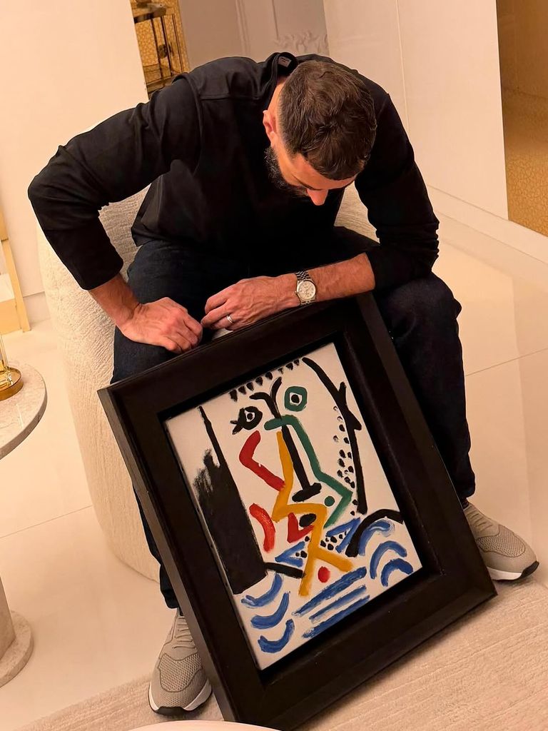 Karim Benzema, con su Picasso