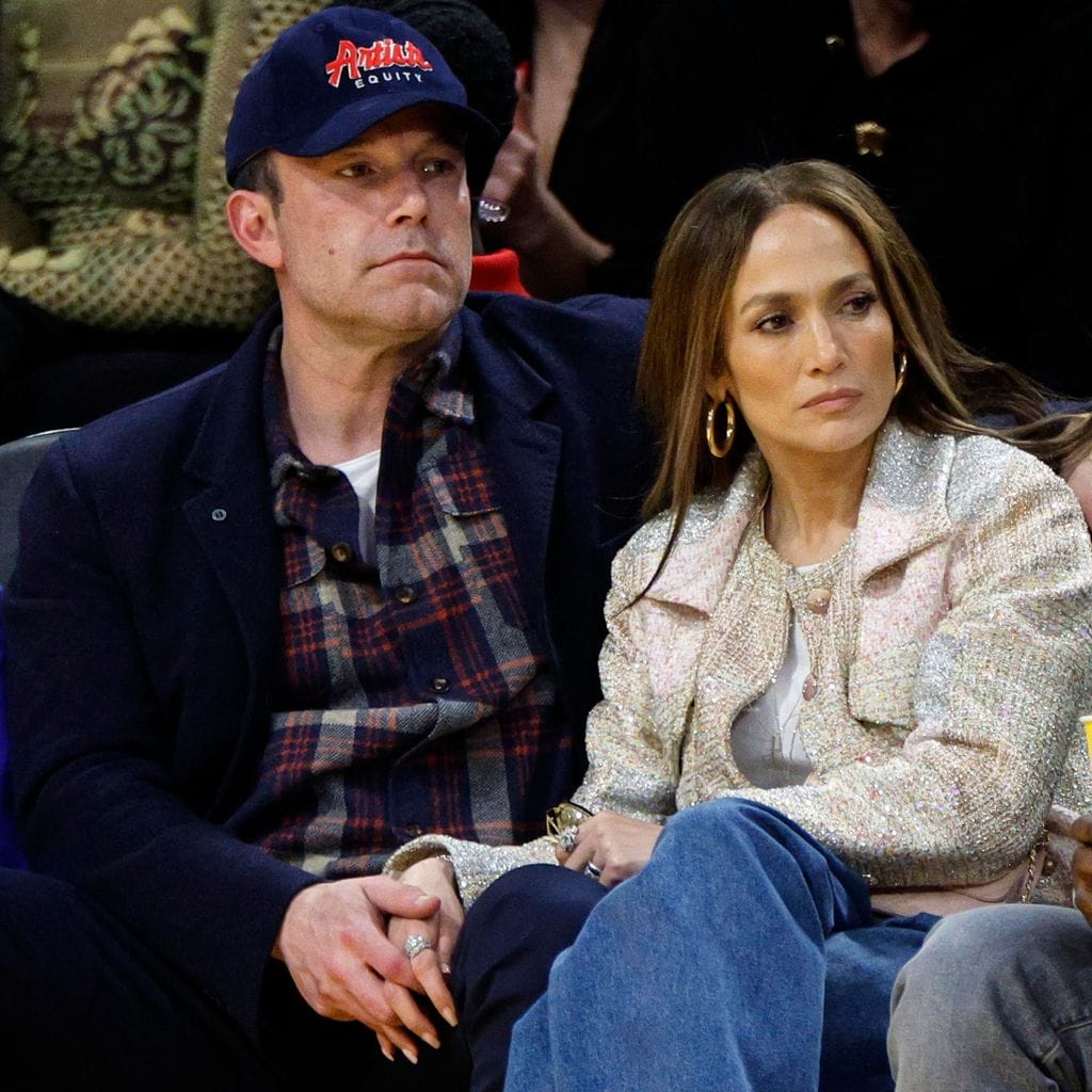celebrities at the los angeles lakers game
