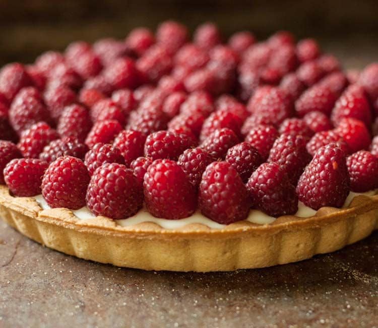 Tarta de frambuesas y crema de vainilla