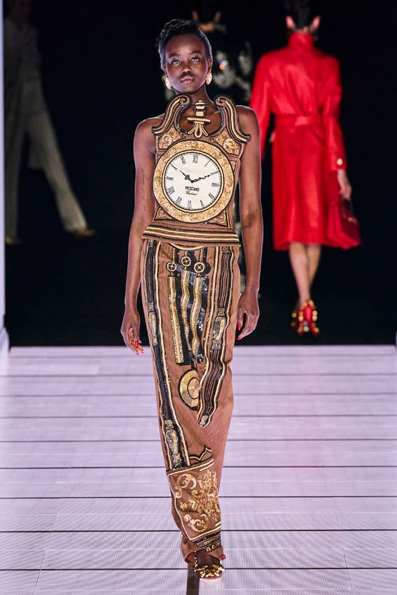 moschino f22 013013220303