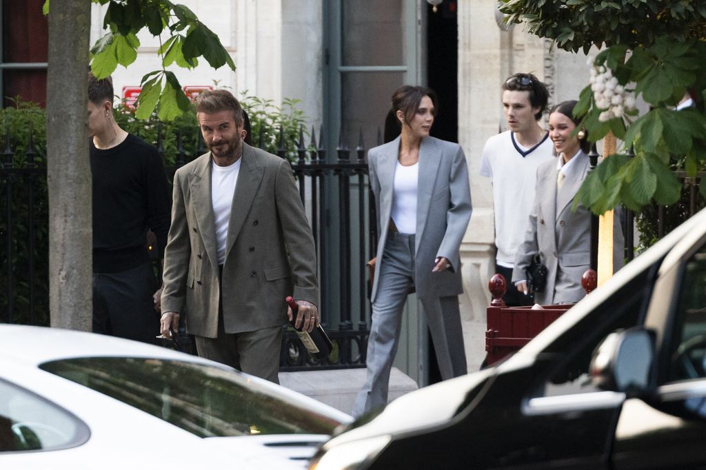 Parte de los Beckham durante su reciente viaje a París 