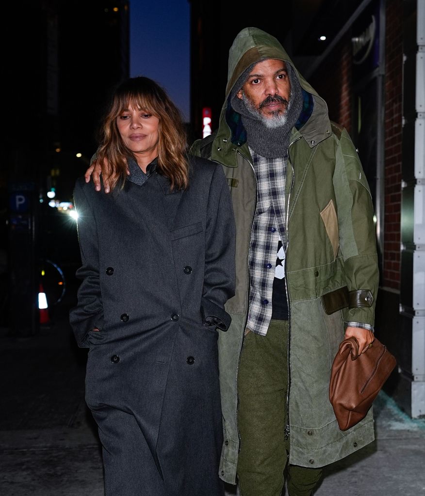  Halle Berry y Van Hunt llevan juntos 5 años