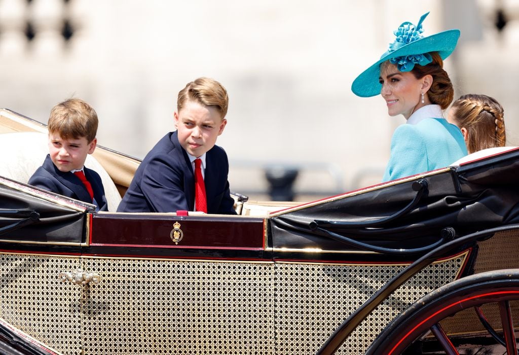 Kate Middleton, junto a sus tres hijos, participaron en el desfile a bordo de un carruaje
