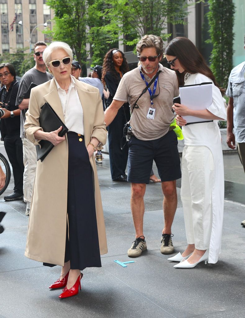 Meryl Streep y Anne Hathaway en el set de "Devil Wears Prada 2"