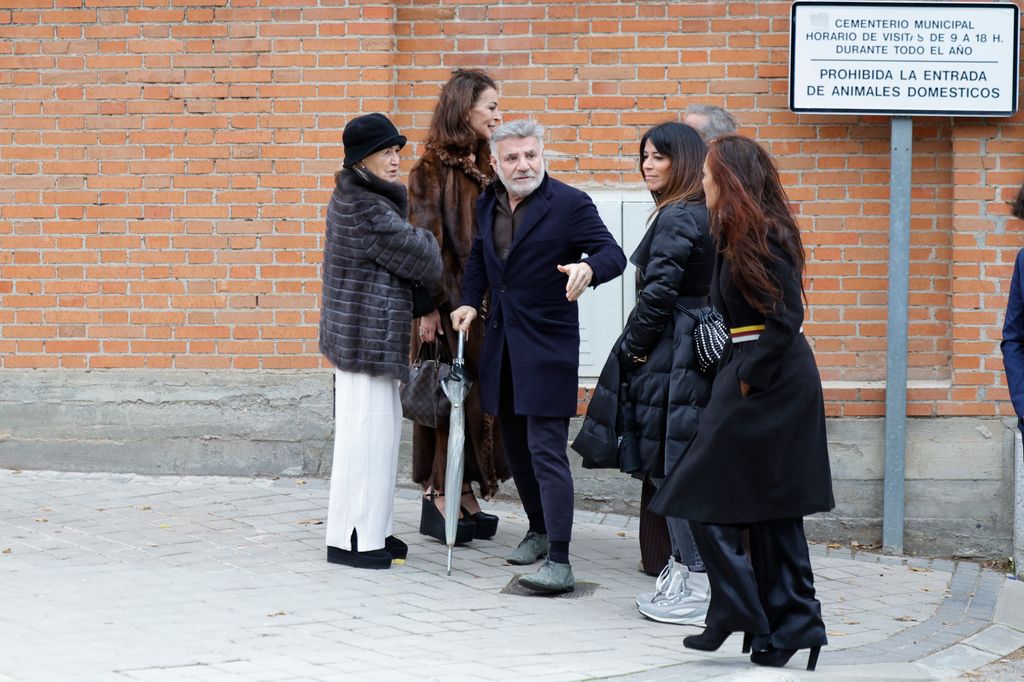 Joaquín Torres, con familiares y amigos