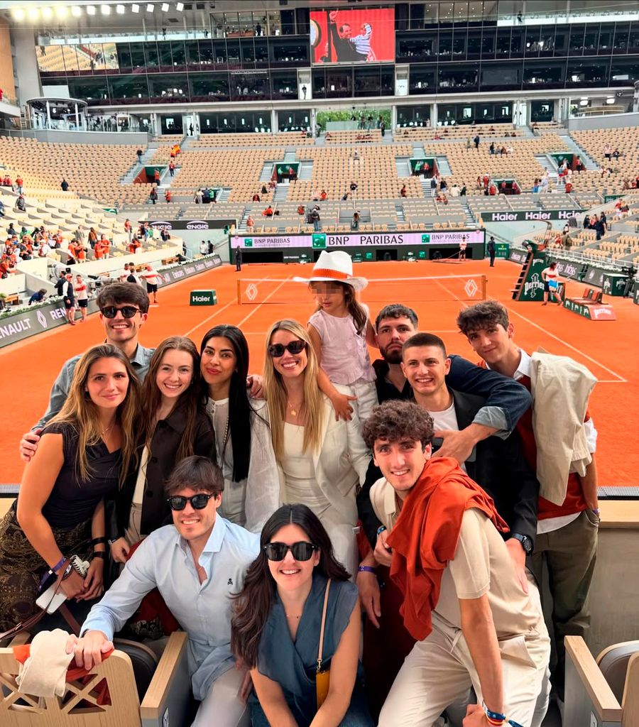 Maribel Nadal con sus primos