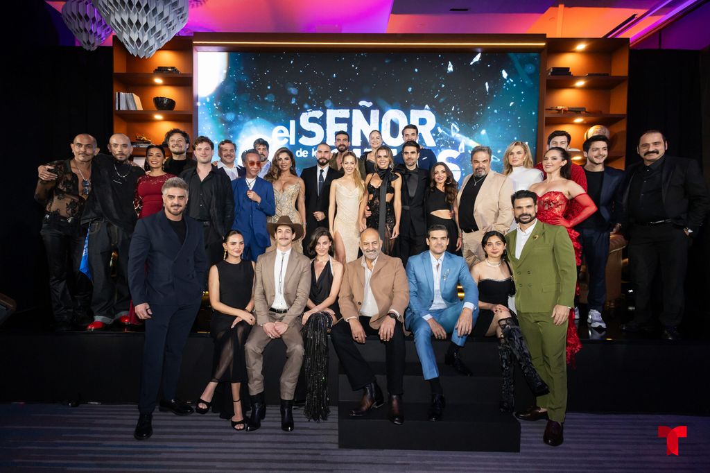 Elenco de 'El Señor de los Cielos' en una exclusiva proyección del primer episodio previo al esperado estreno el próximo 7 de julio.