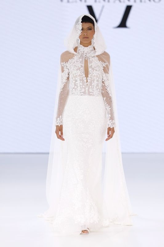 Tendencias novias 2026 escote especial