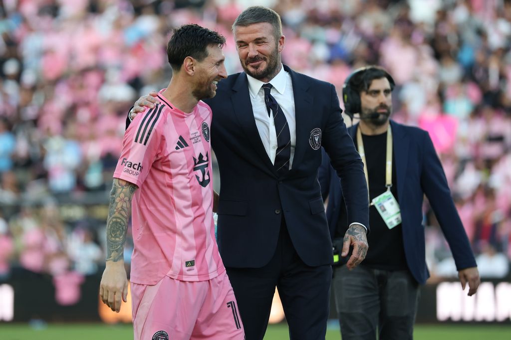 Lionel Messi celebra el triunfo junto a los Beckham