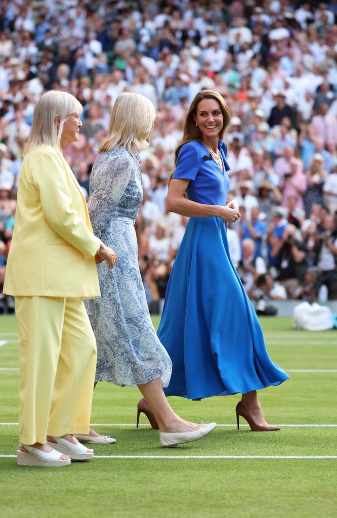  La princesa Catherine con un vestido a la medida de Roksanda, firma que celebra su 25 aniversario en London Fashion Week SS26