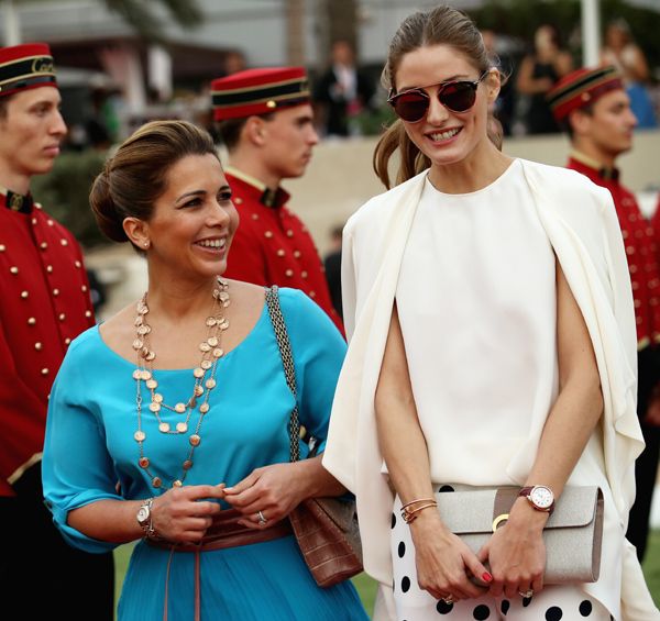 La alfombra roja del hotel Desert Palm se convirtió el pasado sábado en toda una pasarela de elegancia cuando Haya de Jordania desfiló al lado de su invitada de honor, la aclamada it girl Olivia Palermo 