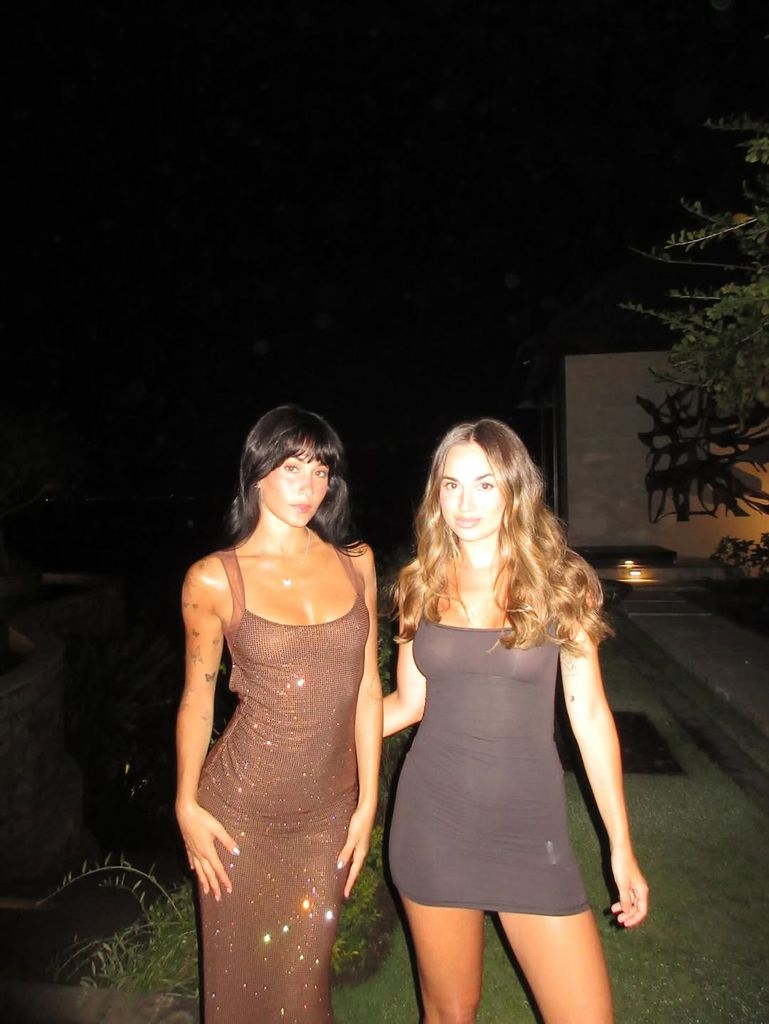 Aitana en Bali con vestido de brillos
