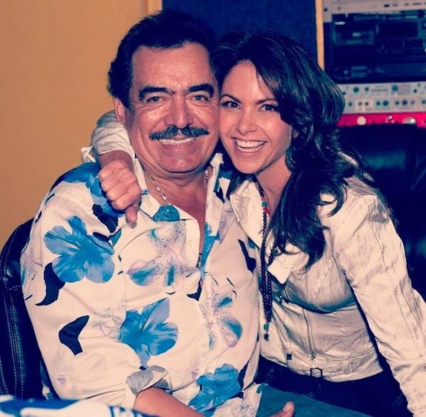 Salma Hayek se despide de Joan Sebastian y presume el caballo que le regaló el cantautor