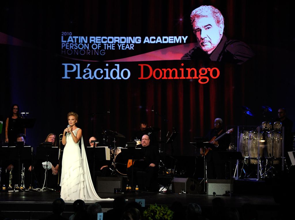 Amigos y compañeros de escenario durante años, Paloma San Basilio se pronunció sobre las acusaciones a Plácido Domingo con dolor y claridad